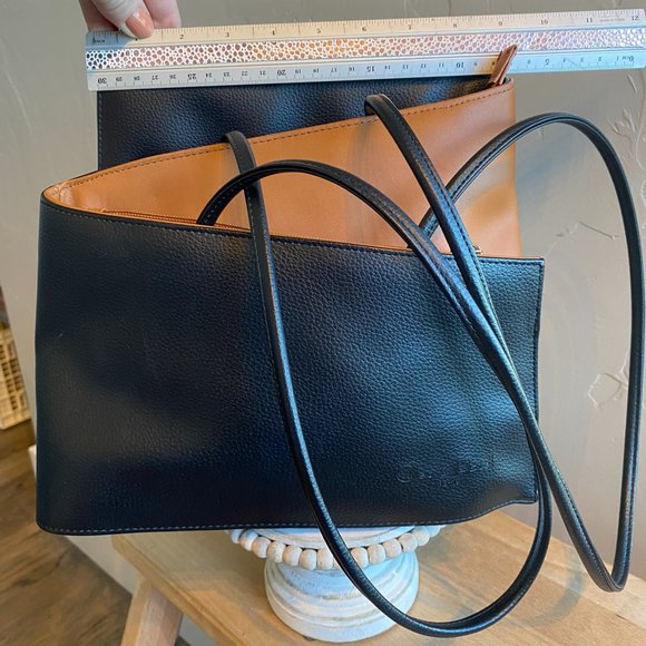 Cleo & Patek Leather of Paris Handbag - Picture 9 of 12